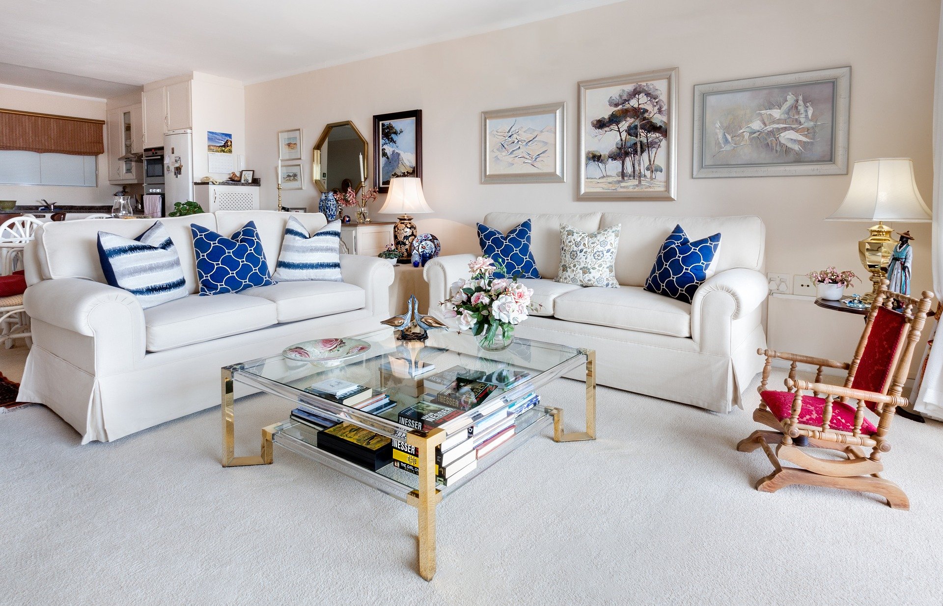Bold Upholstery Ideas for Home