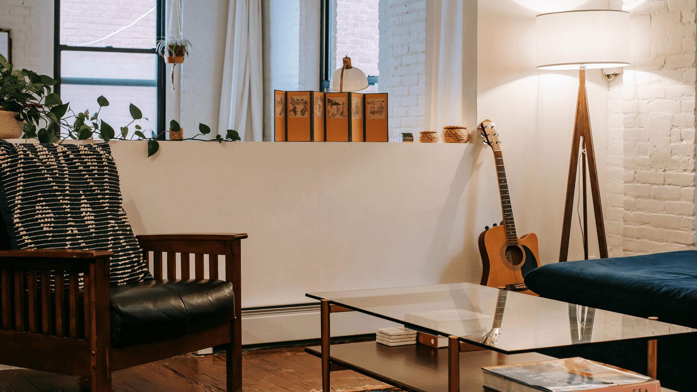 Creative Ideas for Partitioning Your Hall and Dining room