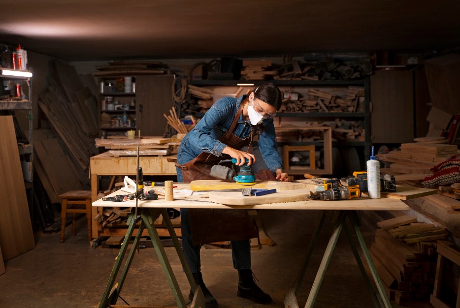 Custom-made vs Ready-made Furniture: Which One Should You Choose For Your Home?