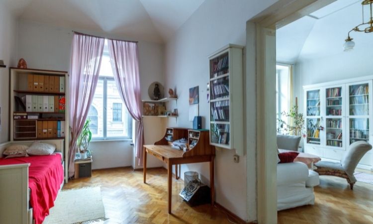 How To Style Small Studio Apartments &#8211; Simple &#038; Budget Friendly Ideas
